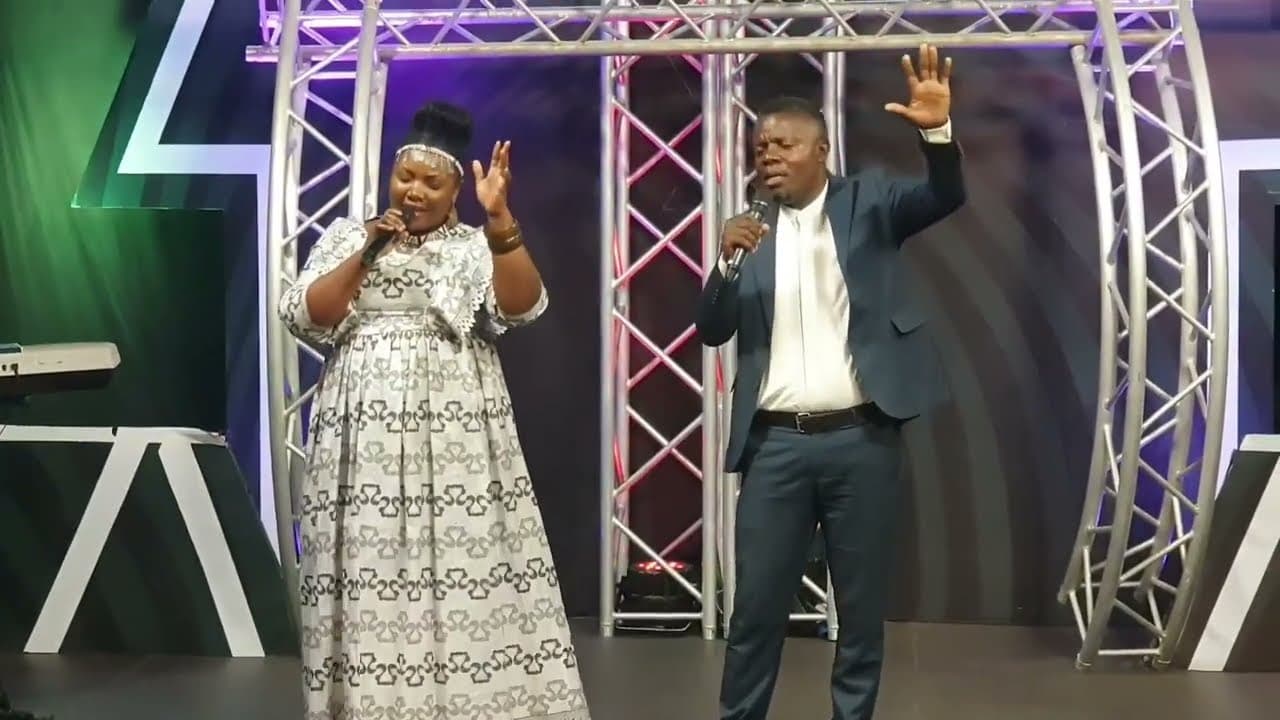 AMENITOA MBALI LIVE WORSHIP ON KTN HOME TV BY MR AND MRS ERASTO SHENGEZI SAFARI (Official Video)