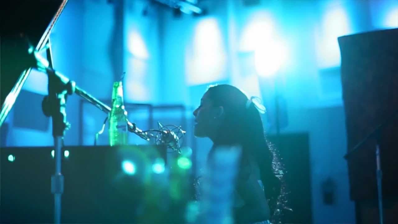 Ariana Grande - Die In Your Arms cover (Justin Bieber)