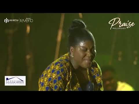 Sunmisola Powerful Worship at Praise Reloaded with Joe Mettle