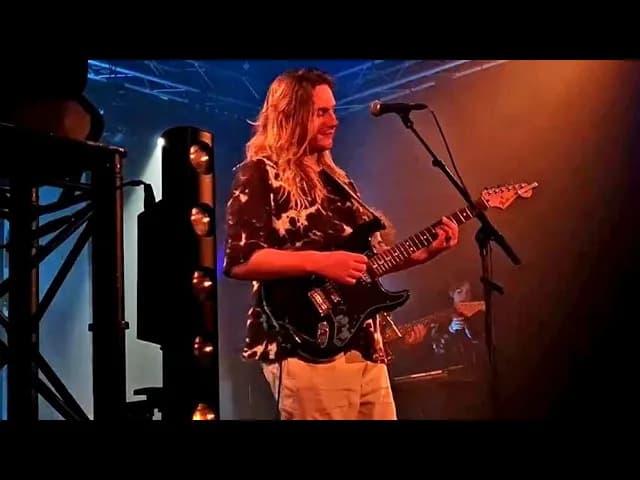 Casey Lowry - Blue Corduroy + Grandad, live, concert, Point Éphémère, Paris, 30th January 2023