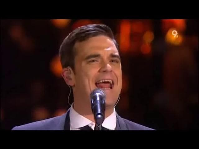 Robbie Williams - Medley [Live Brit Awards 2010]