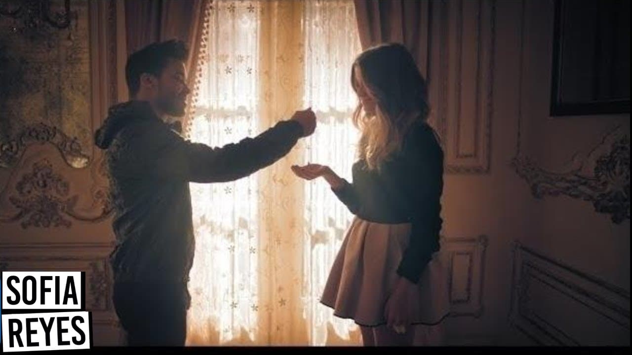 Sofia Reyes - Solo Yo (feat. Prince Royce) [Official Music Video]