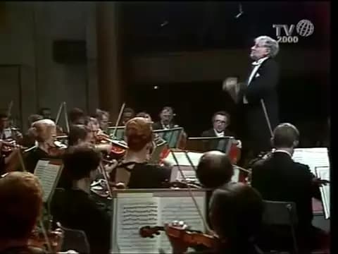 Berlioz: "Symphonie Fantastique" : 4th Mvt.- Leonard Bernstein