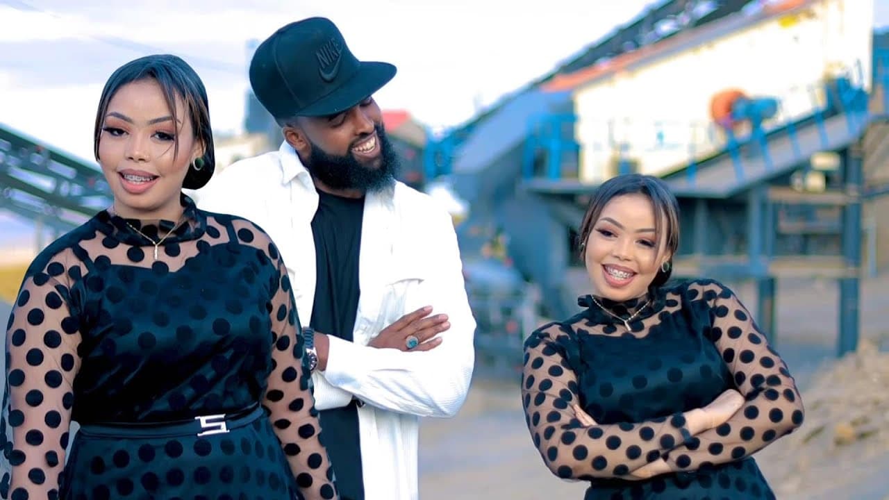 RAHMA HASSAN IYO MUKHTAAR JIGJIGAWI | JAWIGA YAAL JIGJIGA | OFFICIAL MUSIC VIDEO