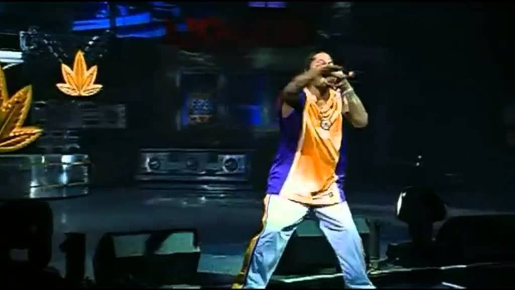 Dr. Dre feat. Eminem & Xzibit - What's The Difference - Live