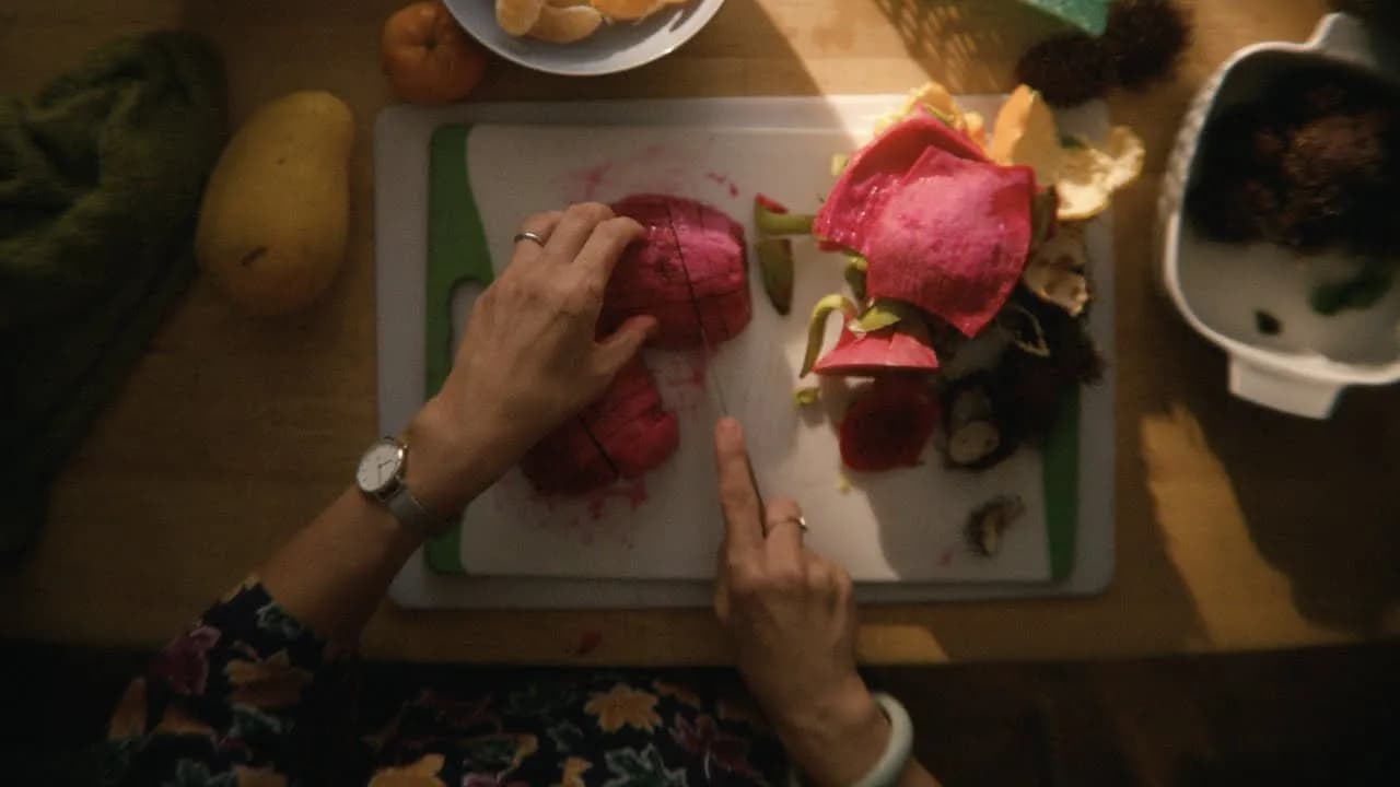 eaJ - mom cut fruit