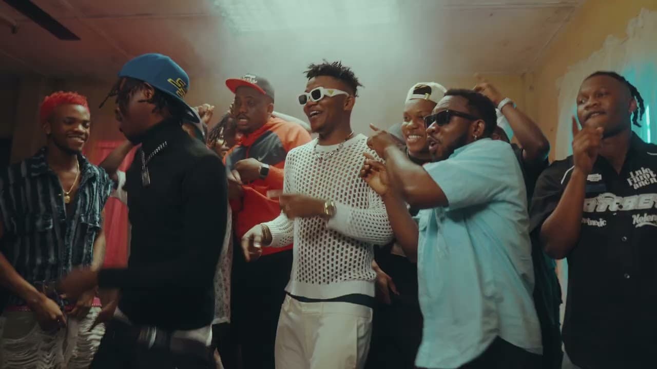 Dj Fizzy, Shoday, Cheesy Vibes, Berri Tiga - Azulbike (Visualizer)