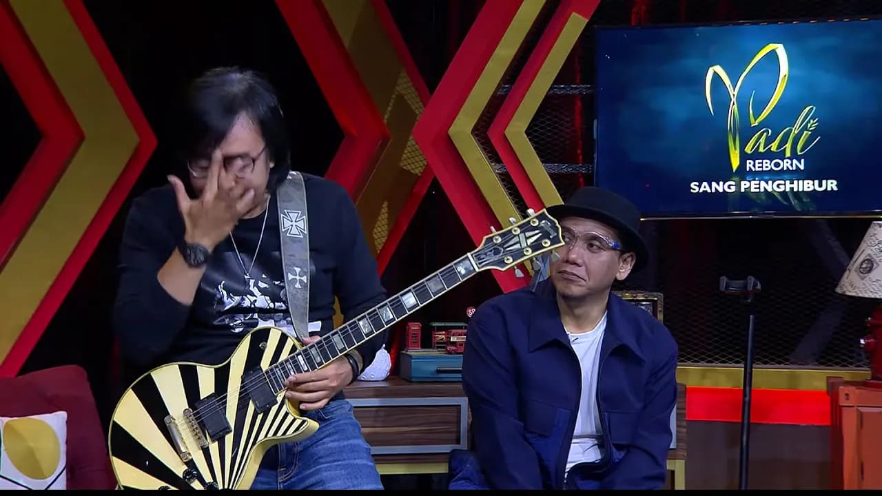 Lucunya Ari Lasso Memperagakan Piyu Bermain Gitar (2/5) - PADI REBORN