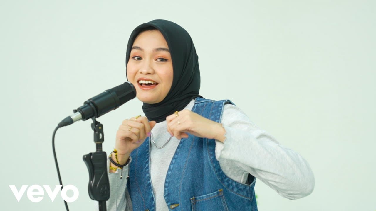 Salma Salsabil - Bunga Hati (Acoustic Piano Session)