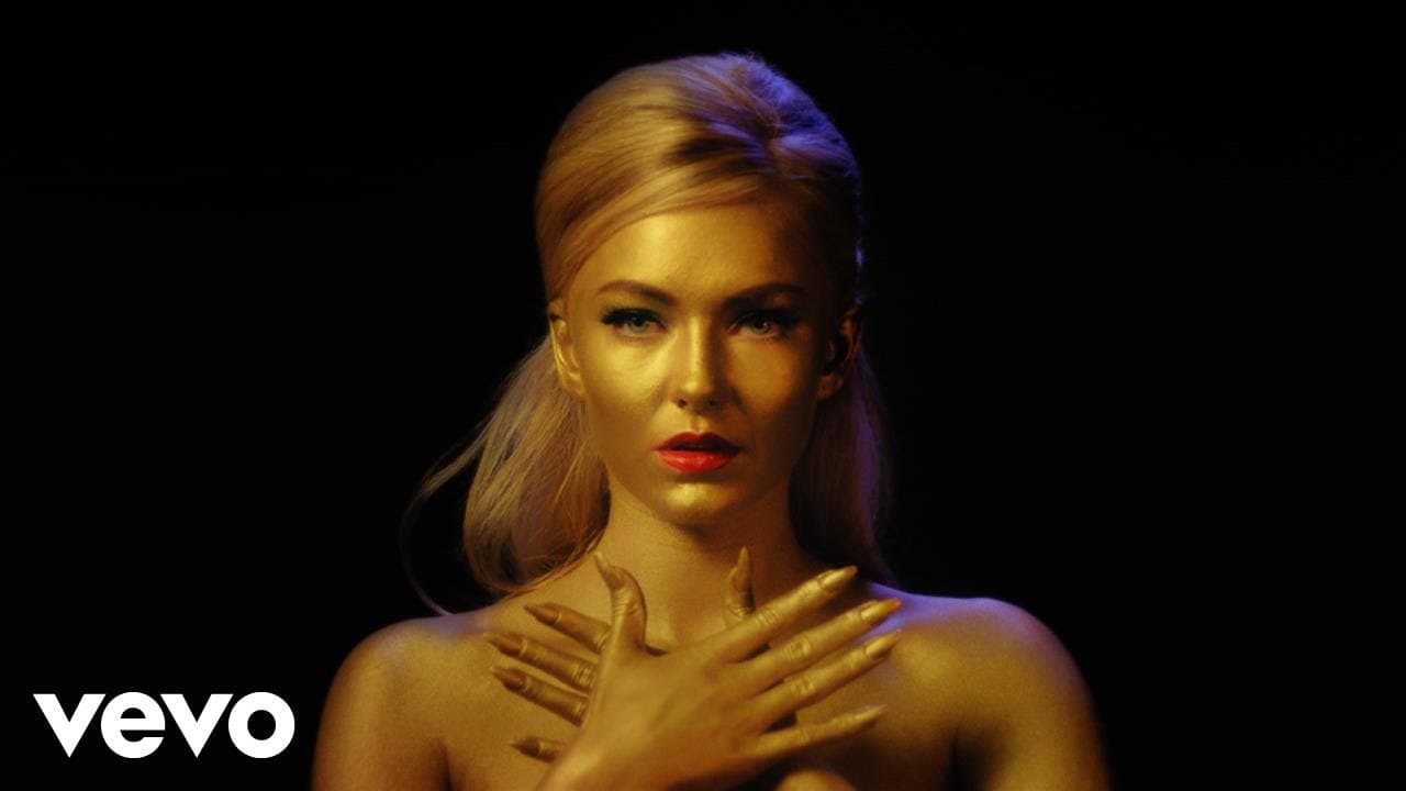 Astrid S - Breathe