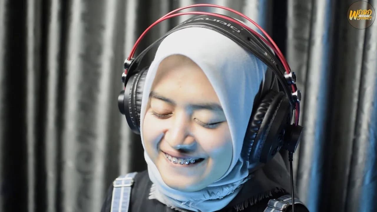 Sampek Tuwek - Denny Caknan (Cover by Woro Widowati)