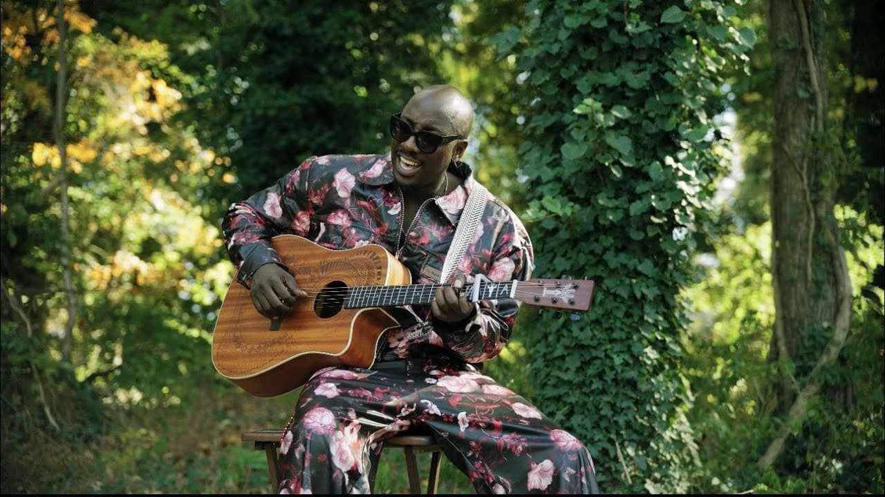 Bien- AH (Official Music Video)
