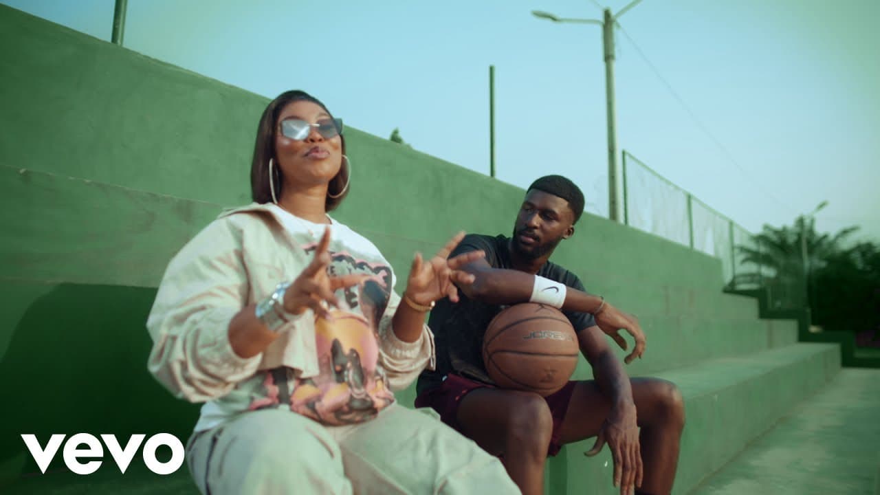 Roseline Layo - Kompa (Clip Officiel)